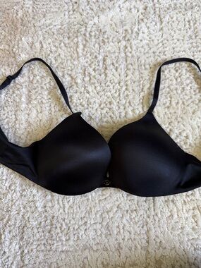 Victoria Secret So Obsessed push up bra 34B